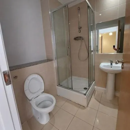 Modern 2-bedroom, 2-bathroom Near Guinness Storehouse Appartamento