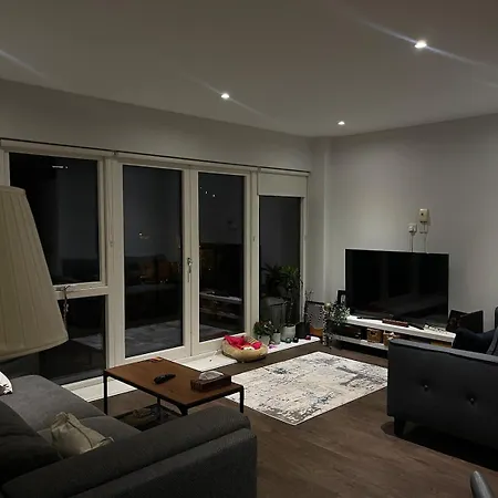 Appartamento Modern 2-bedroom, 2-bathroom Near Guinness Storehouse Dublino